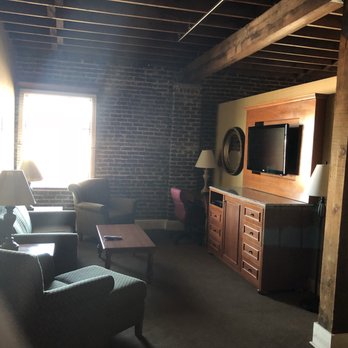 Jackson Park Inn, Ascend Hotel Collection - Sitting area - Hotels Near Me - Pulaski, Virginia Jackson Park Inn, Ascend Hotel Collection - Sitting area - Hotels Near Me - Pulaski, Virginia