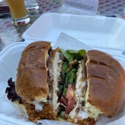Rooster & The Chick - Fried chicken BLT