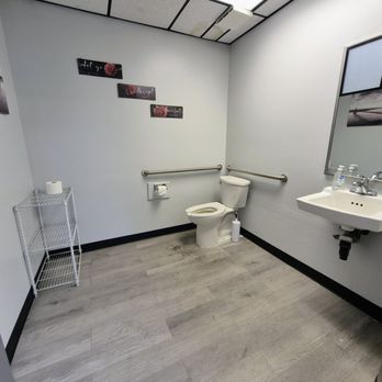 Safelite AutoGlass - Unisex restroom (ADA friendly) - Windshield Installation & Repair Near Me - Albuquerque, New Mexico
