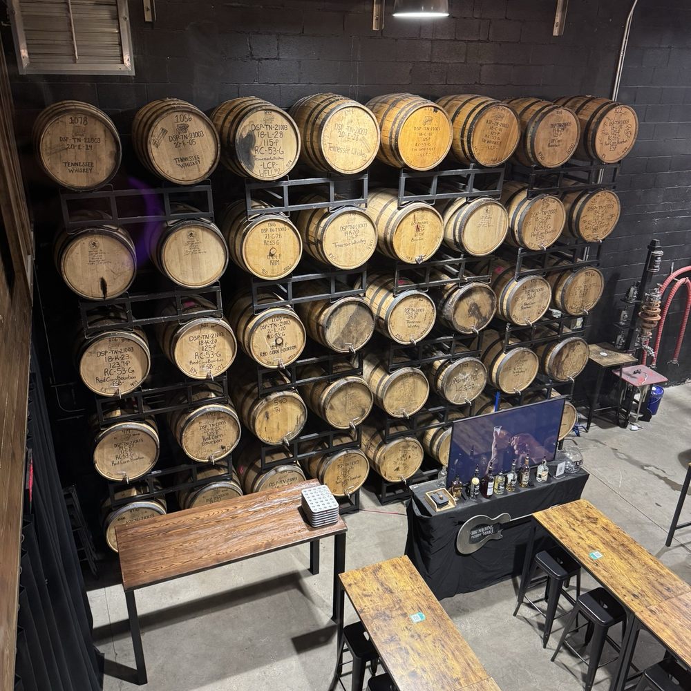 Big Machine Distillery & Tavern - Distillery - Distilleries Near Me - Nashville, Tennessee