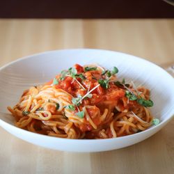 Posto 31 - Pomodoro: Traditional Fresh Spaghetti and Rustic Tomato Sauce