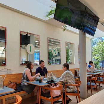 Sing Sing - Interior of Sing Sing - Beer Bar Near Me - Vancouver, British Columbia