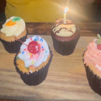 Ashleys Sweet Treats - Carrot cake, red velvet, Oreo madness, etc. 6 pack cupcakes - Desserts Near Me - Mount Vernon, New York