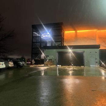 Yard House - outisde - New American Near Me - Lombard, Illinois