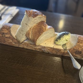 The Juniper Bistro - Canadian (New) Near Me - Banff, Alberta The Juniper Bistro - Canadian (New) Near Me - Banff, Alberta