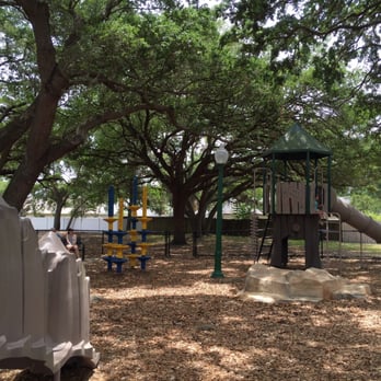 Del Oro Park - Parks Near Me - Clearwater, Florida