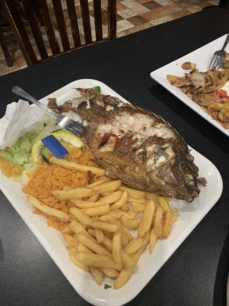 MARISCOS LA MAREA IRVING 26 Photos & 12 Reviews Food near 2708 W