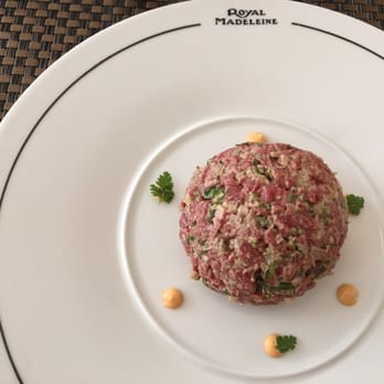 Chez Monsieur - Beef Tartare - French Near Me - Paris, 75