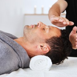 Energy Shiatsu - Reiki Treatment