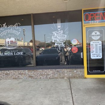 Egg House Cafe - Front - Breakfast & Brunch Near Me - Denton, Texas