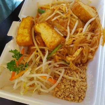 Masaman Thai Kitchen - Pad thai with tofu - Thai Near Me - Birmingham, Alabama Masaman Thai Kitchen - Pad thai with tofu - Thai Near Me - Birmingham, Alabama
