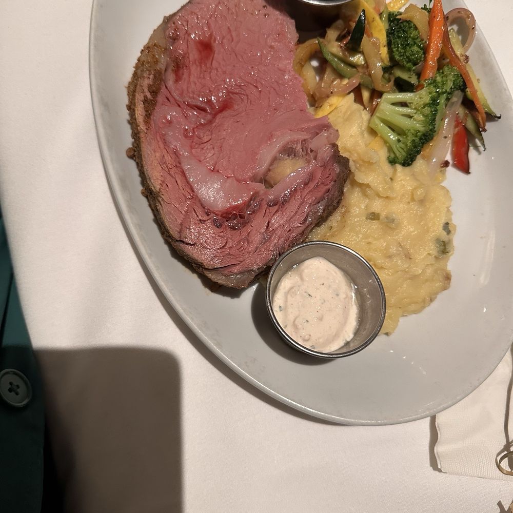 Steve Fields - Prime rib dinner (Med rare) - Steakhouses Near Me - Plano, Texas Steve Fields - Prime rib dinner (Med rare) - Steakhouses Near Me - Plano, Texas