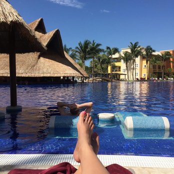 Travel Spectrum - The swim up bar in front of us at the Barcelo Riviera Maya Deluxe Palace - Travel Services Near Me - Stafford, Texas Travel Spectrum - The swim up bar in front of us at the Barcelo Riviera Maya Deluxe Palace - Travel Services Near Me - Stafford, Texas