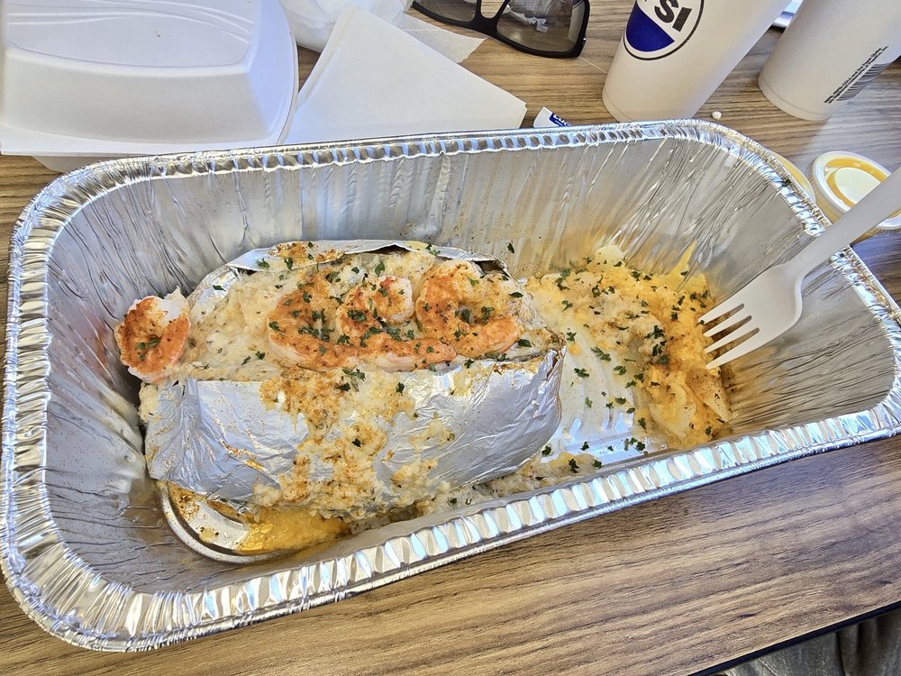 Steamer's Shrimp and Crab Market Logo