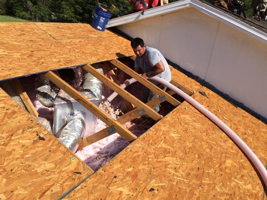 Cardinal Roofing Logo