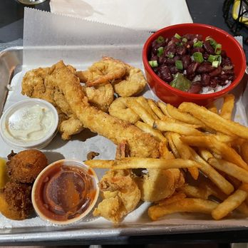 Beachcomber Restaurant - Seafood Near Me - Saint Augustine, Florida