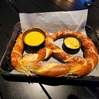 Vogue Tavern - Burgers Near Me - Chula Vista, California