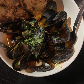Arthouse - Mussels - American Near Me - Aurora, Illinois