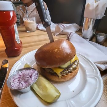 Au Cheval - Single cheeseburger - Bars Near Me - Chicago, Illinois