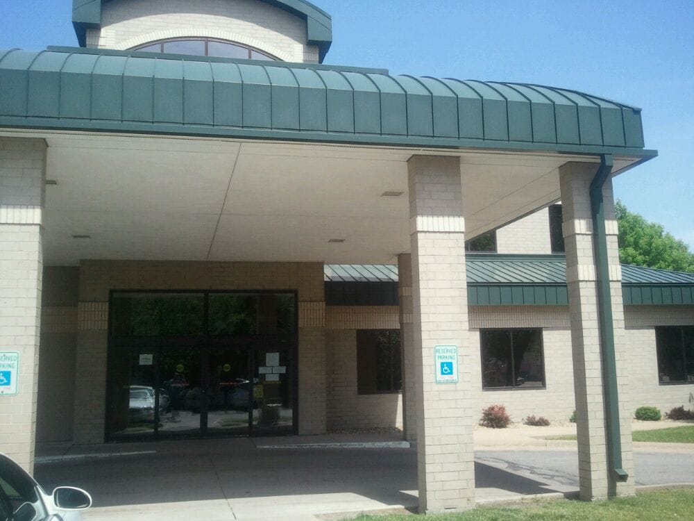 IOWA EYE CENTER OPTICAL Updated October 2024 1650 1st Ave NE, Cedar Rapids, Iowa Eyewear