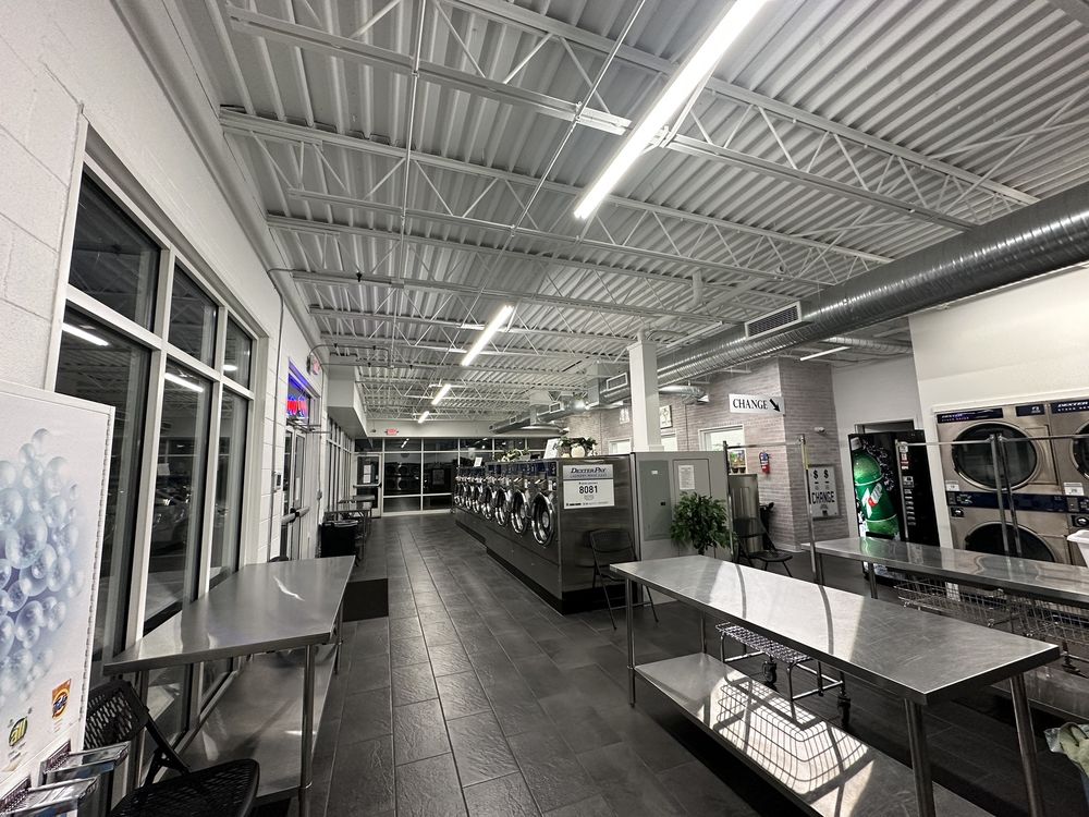 UPTOWN LAUNDROMAT AND DRY CLEANERS Updated September 2024 806 W