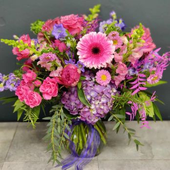 The Flower Diva - Designer's choice arrangement for my mother's birthday - Florists Near Me - Pineville, North Carolina The Flower Diva - Designer's choice arrangement for my mother's birthday - Florists Near Me - Pineville, North Carolina