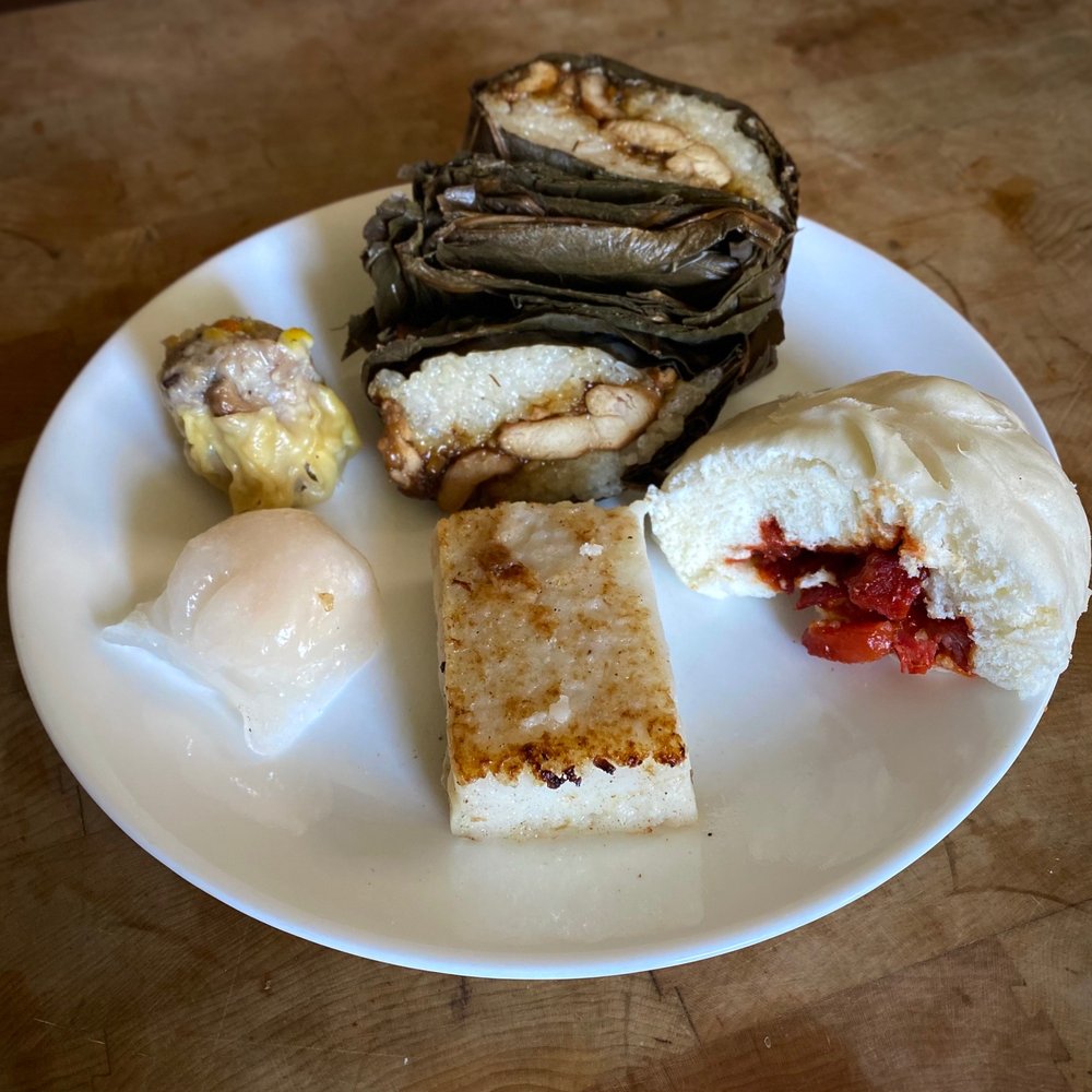 Happy Bakery - Pork Siu Mai, Har Gau, Lo Bak Gou, Sticky Rice Wrapped in Lotus Leaves, BBQ Pork Buns - Dim Sum Near Me - San Francisco, California