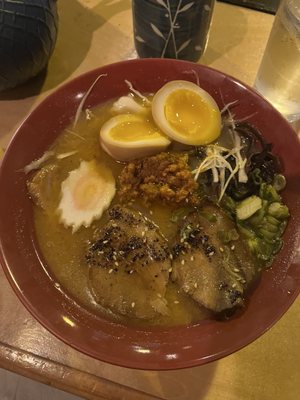 Nom Nom Ramen by null