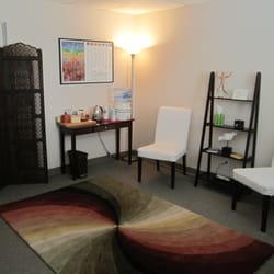 Bodhi-Wise Thai Yoga Bodywork - Water and tea station.