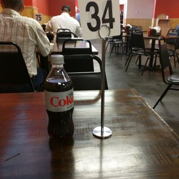 Cozy Corner Restaurant - Waiting for food - Barbeque Near Me - Memphis, Tennessee