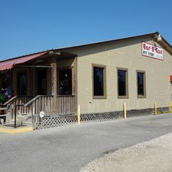 Bar B Que Pit Stop