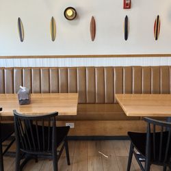 The Pizzeria of Bayport - Tables.