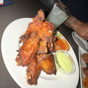 Del Frisco's Grille - Buffalo wings - American Near Me - Fort Lauderdale, Florida Del Frisco's Grille - Buffalo wings - American Near Me - Fort Lauderdale, Florida