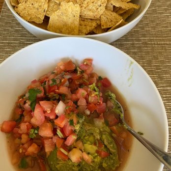 Aqui Cal-Mex - Avacado Dip w/Chips - Mexican Near Me - Campbell, California Aqui Cal-Mex - Avacado Dip w/Chips - Mexican Near Me - Campbell, California