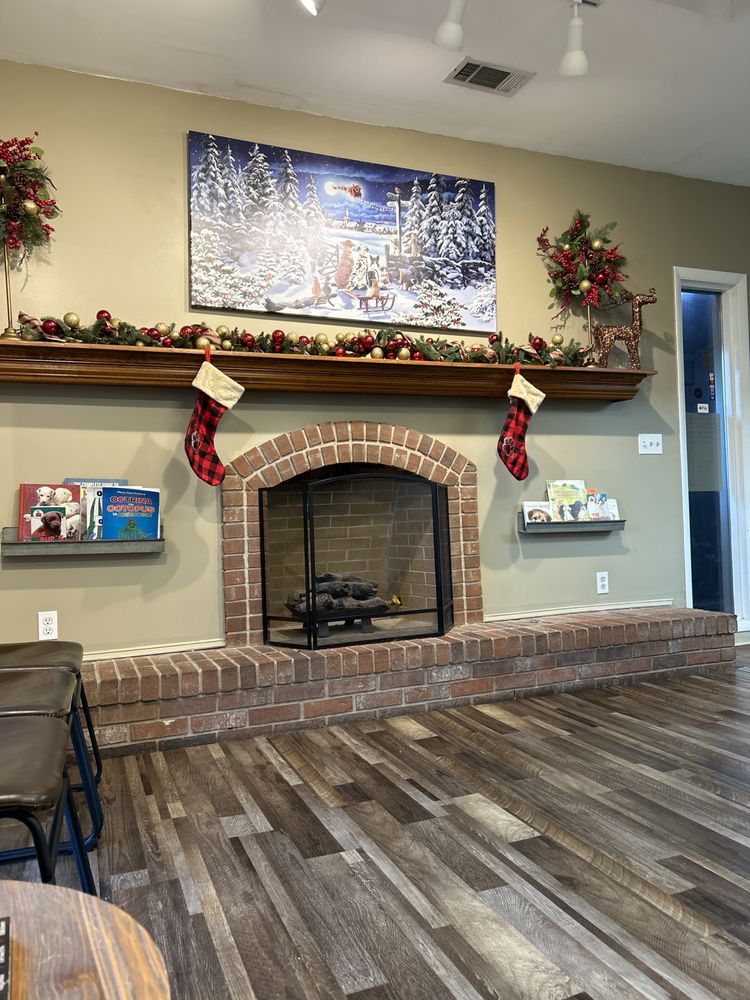 WESTSIDE ANIMAL HOSPITAL Updated September 2024 10 Photos & 15