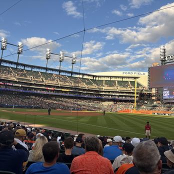 Detroit Tigers - Professional Sports Teams Near Me - Detroit, Michigan