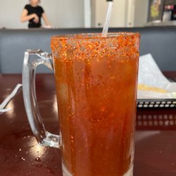 Mariscos Don Monchis - Michelada Modelo negra