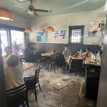 Lamplighter Coffee Roasters - Indoor seating - Coffee & Tea Near Me - Richmond, Virginia