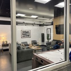 Salt Lake City Sports Complex - Lounge area in lobby