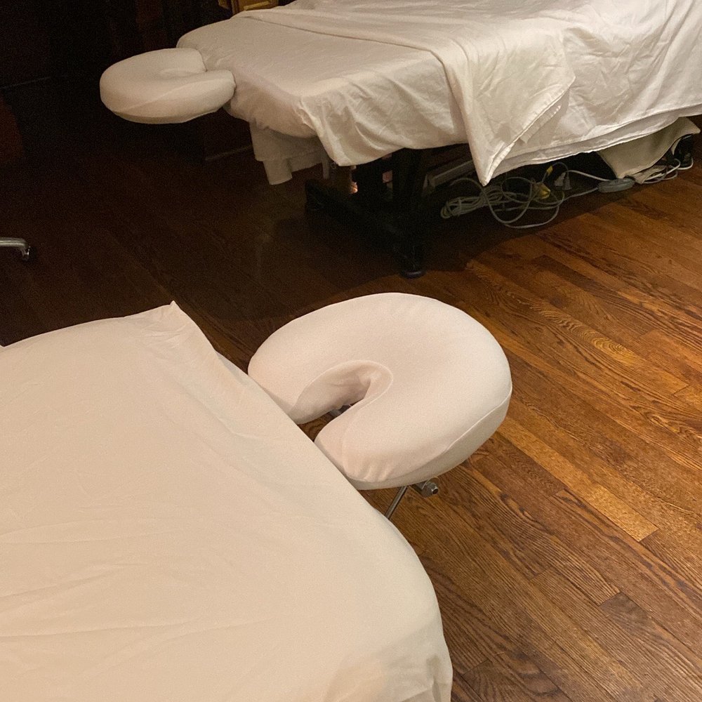 Elmwood Spa - Couples massage - Day Spas Near Me - Toronto, Ontario Elmwood Spa - Couples massage - Day Spas Near Me - Toronto, Ontario