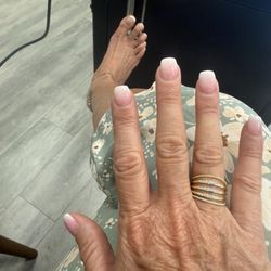 Le Royale Nail Spa - Love my french on my toes and hands!