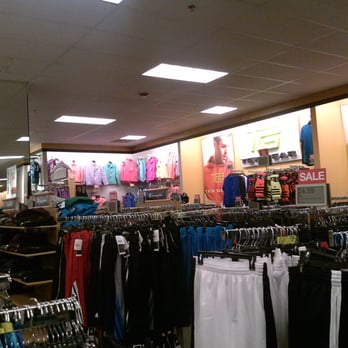 Kohl's - Department Stores Near Me - CANTON, Connecticut