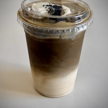 Ceré Tea - Black Sesame Hojicha einspanner - Coffee & Tea Near Me - Burlingame, California