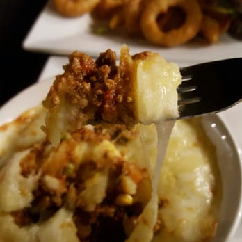 Night and Day Bar - Shepherd's Pie - Bars Near Me - London, XGL