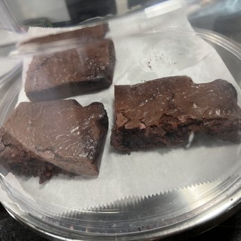 Small Batch Creamery - Quarterback hand sized brownies - Ice Cream & Frozen Yogurt Near Me - St. Petersburg, Florida Small Batch Creamery - Quarterback hand sized brownies - Ice Cream & Frozen Yogurt Near Me - St. Petersburg, Florida