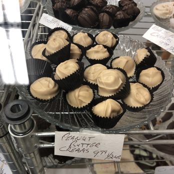 Berea Fudge Shoppe - Ice Cream & Frozen Yogurt Near Me - Berea, Kentucky