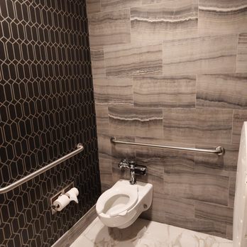 Bösendorfer Lounge - The restroom is immaculate - Lounges Near Me - Orlando, Florida Bösendorfer Lounge - The restroom is immaculate - Lounges Near Me - Orlando, Florida