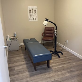 Parehjan & Vartzar Chiropractic - Chiropractors Near Me - Burbank, California Parehjan & Vartzar Chiropractic - Chiropractors Near Me - Burbank, California