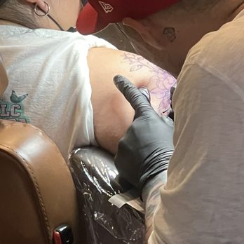 Mohave Creative Tattoo - My daughters step mom. Go big or go home girl! - Tattoo Near Me - Los Angeles, California Mohave Creative Tattoo - My daughters step mom. Go big or go home girl! - Tattoo Near Me - Los Angeles, California
