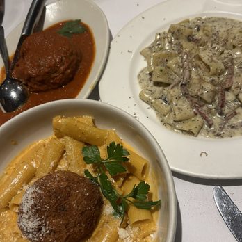 Trattoria Romana - Rigatoni alla Vodka - Italian Near Me - Boca Raton, Florida Trattoria Romana - Rigatoni alla Vodka - Italian Near Me - Boca Raton, Florida
